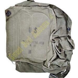 1960/70's Era,  US M17 Mask Protective Carrier Bag w/ Straps, Military, Green